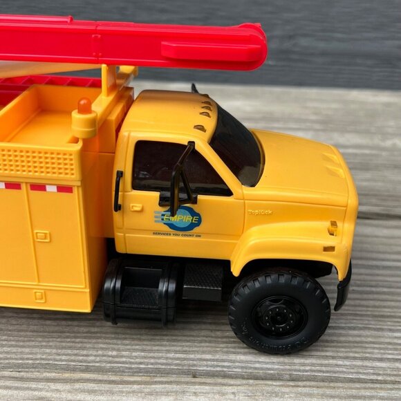 11" DG PRODUCTIONS -1995-1-1 Empire Electric Utility Bucket Truck - Picture 9 of 16